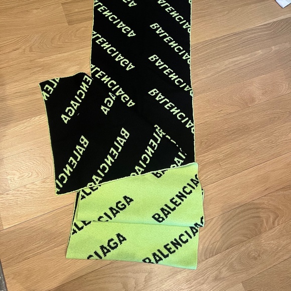 NWT Authentic Balenciaga - Neon Logo-Jacquard Wool-Blend Scarf - Green - Picture 5 of 5